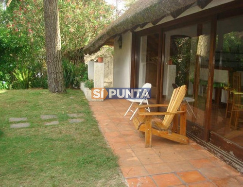 Imagen 2 de 8 de Casa En Pinares A La Venta