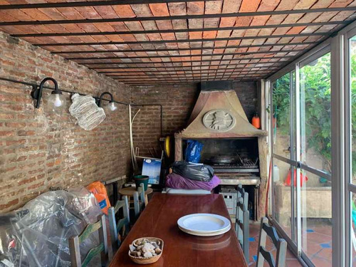 Casa En Venta En Lanus Este