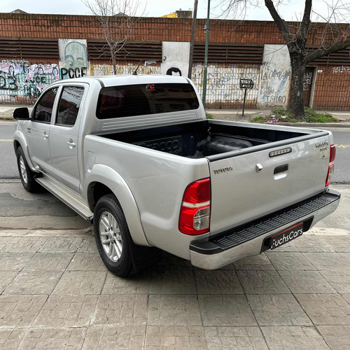 Toyota Hilux 3.0 Cd Srv Cuero 171cv 4x2