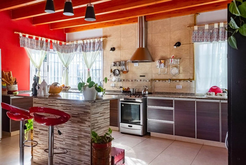 Casa En Venta Barrio Olivos De Furlotti En Maipú