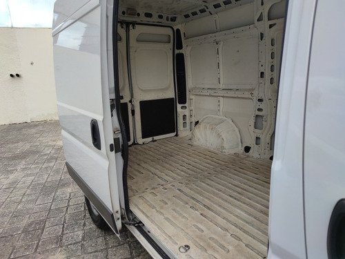 Imagen 7 de 12 de Fiat Ducato 2017 2.3 9.5 Cargo Van Mt Credito