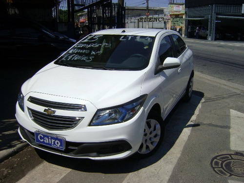 Imagem 7 de 13 de Onix Lt 1.4 Flex Completo Baixa Km Bx Km Ar Condicionado