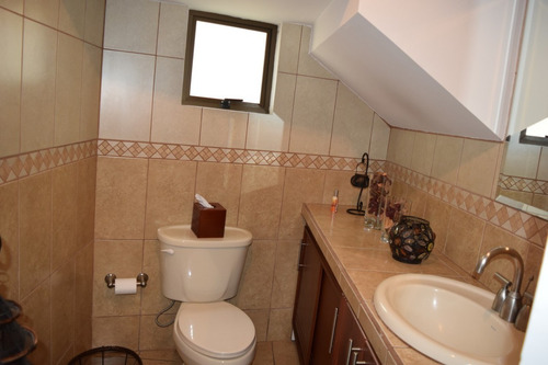 Imagen 11 de 25 de Venta Casa En Belén De Heredia En Condominio Hacienda De La Ribera. Muy Amplia, Excelente Ubicación