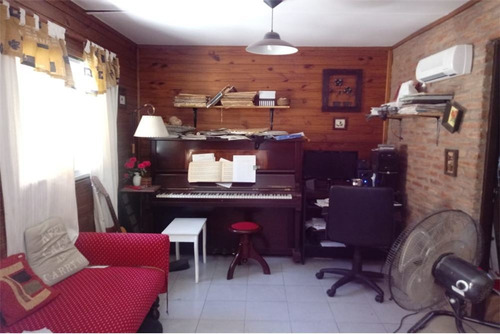 Venta Casa De Pasillo Unica.