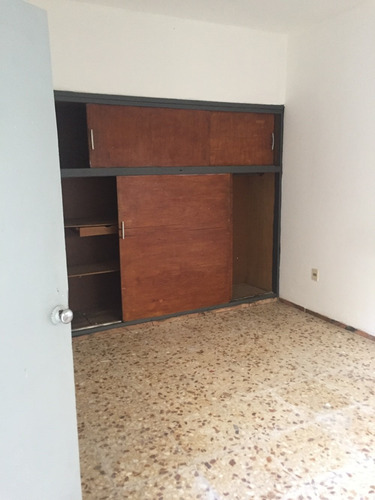 3 Casas De Dos Dormitorios ( 3) Venta Cerrito