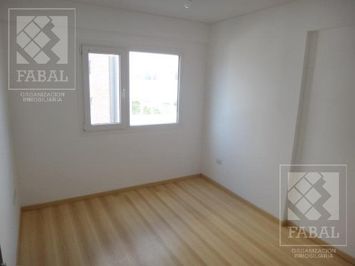Imagen 8 de 11 de Departamento Venta Centro Neuquén, 1 Dormitorio Y Balcón