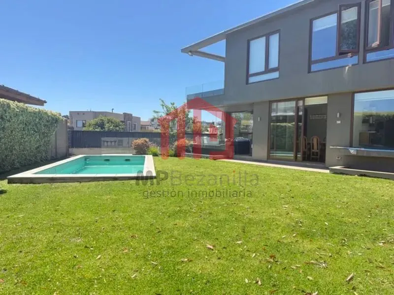 Imagen 1 de 29 de Linda Casa Mediterránea Cómoda Y Segura En Lomas Montemar