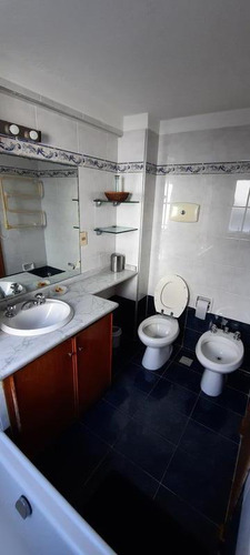 Imagen 11 de 26 de Apartamento - Punta Del Este. Venta. 3 Dormitorios. Vista Al Mar. Puerto Lobos