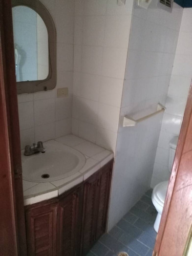 Apartamento En Res. Ojito De Agua Cod. India-1358