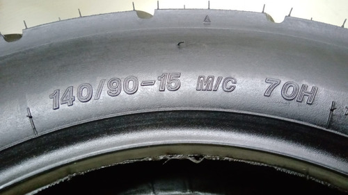 Imagen 4 de 8 de Cubierta De Calle 140/90-15 Irc S/c Road Winner Año 2000