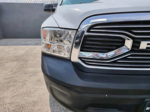 RAM 1500 3.6 V6 Crew Cab SLT At