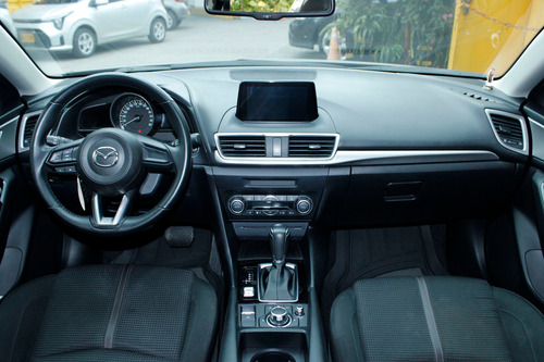 Mazda 3 2.0 Touring