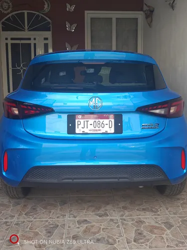 Híbrido Hatchback 1.5 Color Azul Automático