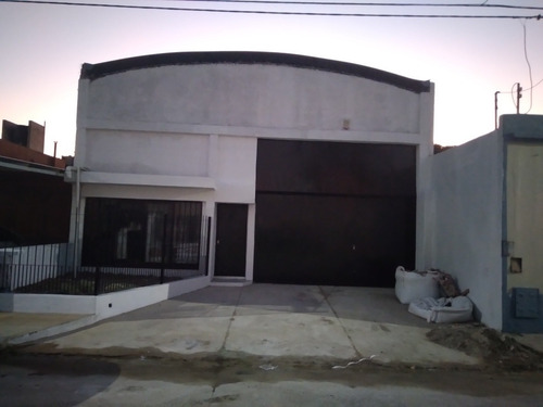 Imagen 2 de 6 de Galpon Vendo 290mts. B°san Fernando
