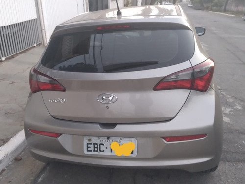 Imagem 2 de 4 de Hyundai Hb20 1.0 Flex 12v Mec