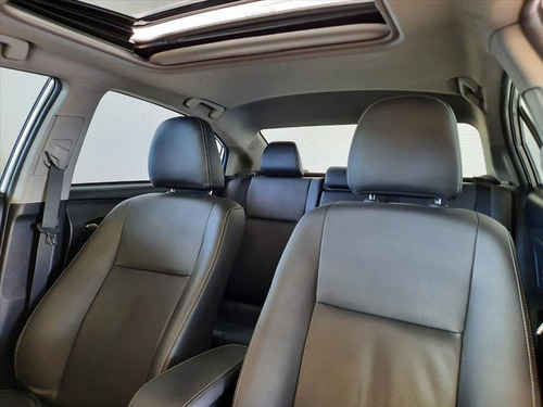 Imagem 10 de 12 de Yaris 1.5 16v Flex Sedan Xls Multidrive