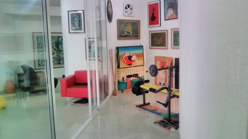 Imagen 8 de 14 de Moderno Apartamento Tipo Duplex Con Bella Vista Al Avila