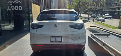 Alfa Romeo Stelvio 2.0L L4 Turbo Veloce Awd