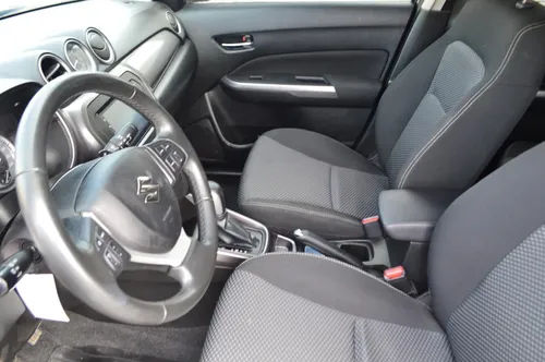 Suzuki Vitara 2wd At