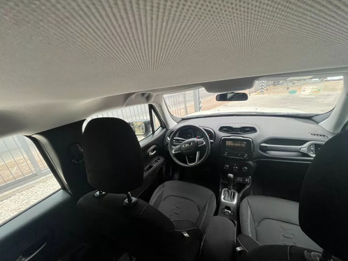 Jeep Renegade 1.8 Sport At6