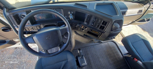 Imagem 10 de 10 de Volvo Fh420 Toco