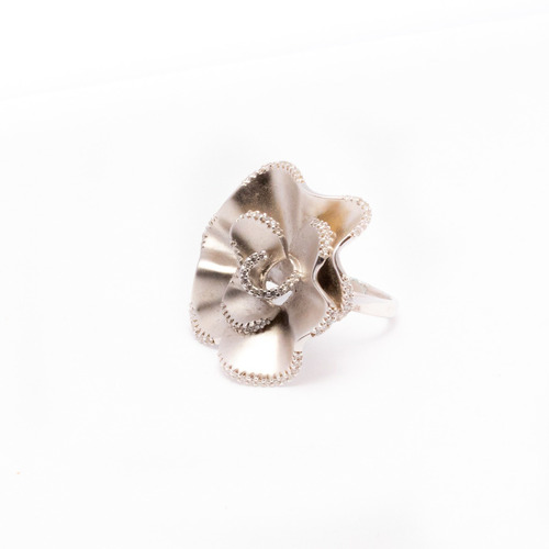 Anillo De Plata 925 Con Forma De Flor. Plateado Y Rosé