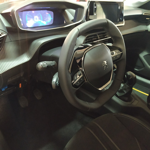 Peugeot 208 2021 1.6 Allure
