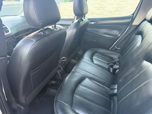 Peugeot 207 XR Sport 1.4 Flex 8V 5p