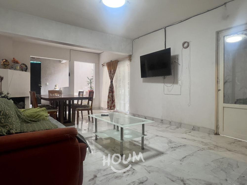 Casa En Alfredo Del Mazo, Ecatepec De Morelos Con 2 Recámaras, 225 M², Id: 149144