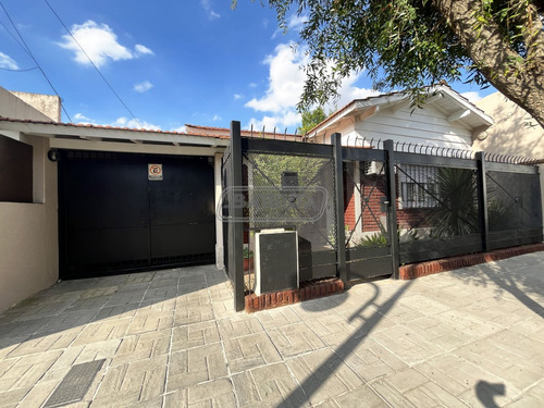 Casa En Venta En El Palomar