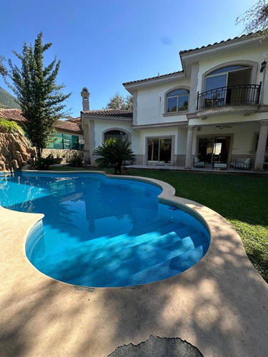 Casa En Renta En Colonia Bosques De Las Misiones Sector Encino, Santiago, Nuevo León