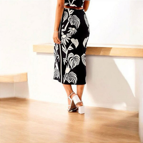 Conjunto Farm Saia Midi E Cropped Tropical Surreal