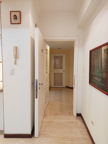 Imagen 3 de 14 de Alquilo Apartamento Remodelado 65 M2, 1 H, 1b, 2ptos. Campo Alegre