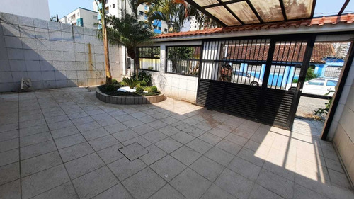 Imagem 3 de 14 de Casa 2 Dormitórios Isolada 9x27 Edícula 100m Do Mar Amj85