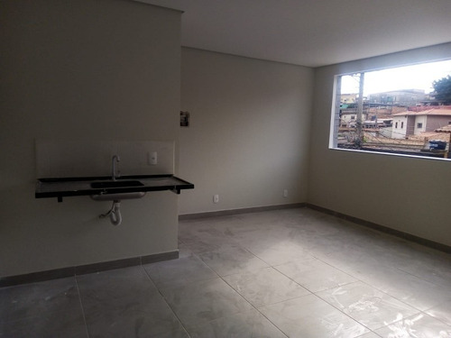 Imagem 3 de 10 de Sala Comercial De 20m2, Proximo A Todo Tipo De Comercio, Bairro Paulo Vi - 95634