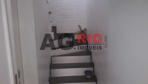Casa Em Condomínio-à Venda-praça Seca-rio De Janeiro - Vvcn20017