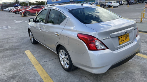 Imagen 5 de 21 de Nissan Versa