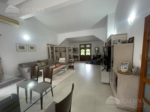 Casa En Lisboa Al 900 Villa Allende Golf