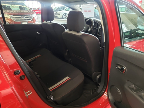 Imagen 11 de 13 de Renault Sandero 2017 2.0 R.s. L Mt
