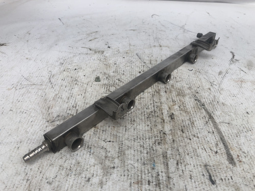 Riel De Inyectores Vw Jetta A6 2.5 Std Mod 11-14 (Usado)
