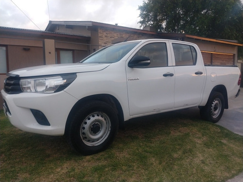 Toyota Hilux Dx 2017 Cd 2,4