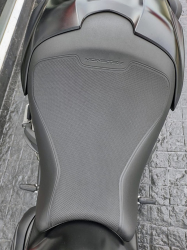 Imagen 20 de 25 de Ducati Monster 821 - No Yamaha Mt09, No Kawasaki Z900!