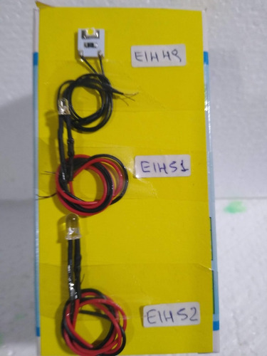 Imagen 1 de 5 de Nico 3 Leds , Resistencia Y Cable Todas Las Escalas (eih 49)