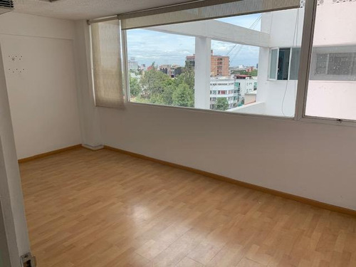 Del Valle Norte, 210m2, Vigilancia 24 Horas, Privados, Sala De Juntas, Área Abierta De Trabajo, Excelente Ubicación. El Precio Es Más Mantenimiento. Excelentes Vías De Acceso