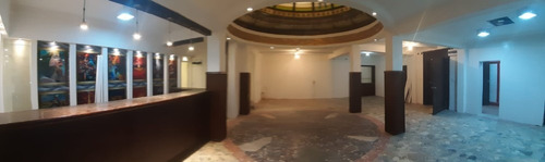 Venta Local Comercial Ciudad Vieja Con Sótano