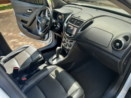 Imagem 8 de 11 de Chevrolet Tracker 2016 1.8 Ltz Aut. 5p