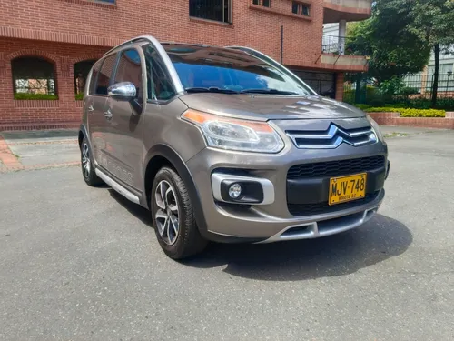 Citroën C3 Aircross 1600CC MT AA
