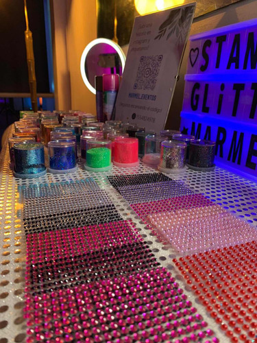 Alquiler De Fotocabina, Plataforma 360 Y Stand De Glitter