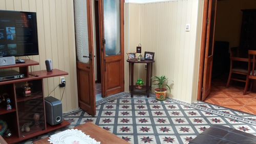 Imagen 2 de 10 de Venta Casa De Estilo En Cordón