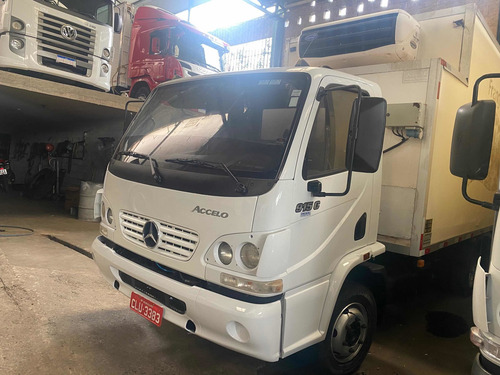 Mercedes Acelo 915 2011 11 Bau Refrigerado 105000 Chassis